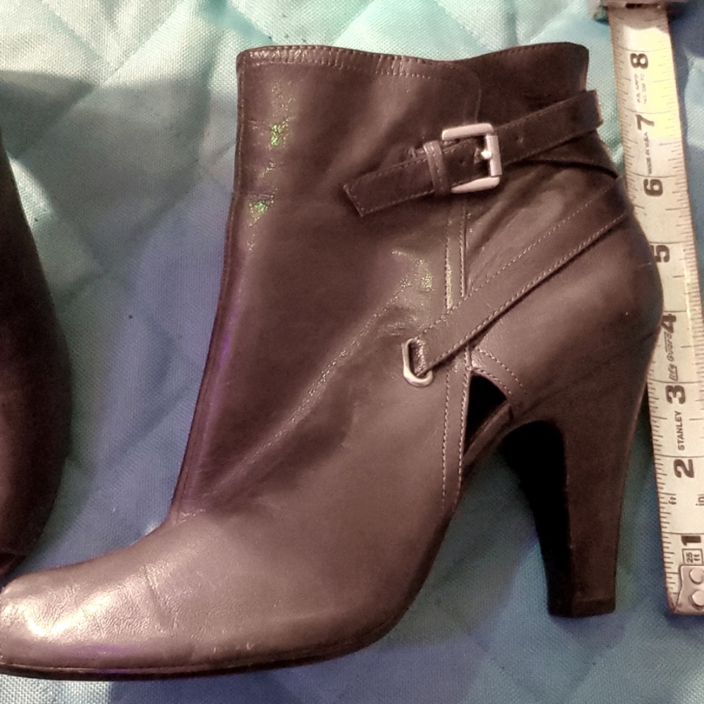 Booties - Picture 4 of 10
